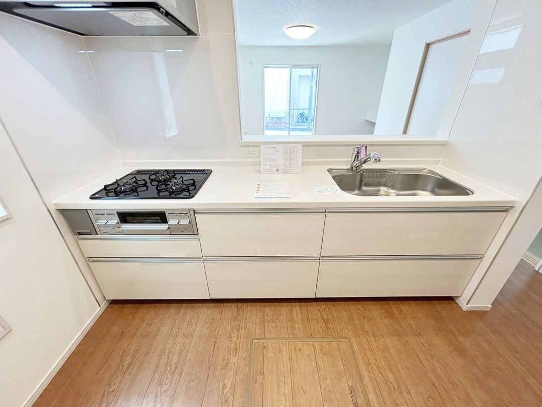 4LDK Detached House for Sale in Niiza, Saitama - 99.78 sqm - Thumbnail 2