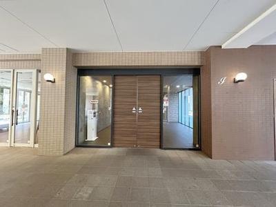 2SLDK Apartment for Sale in Ikeda City, Osaka — Front_door, Ikeda, Osaka