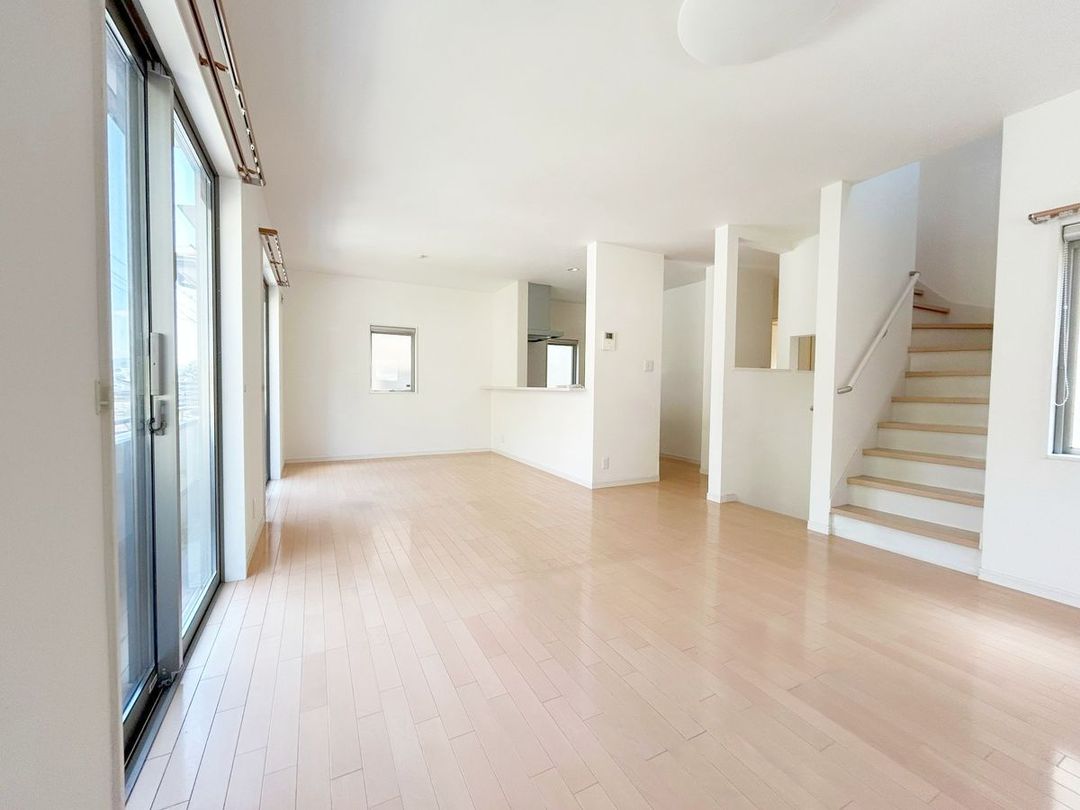 4LDK Detached House for Sale in Ryuo-cho, Hiroshima - Thumbnail 2