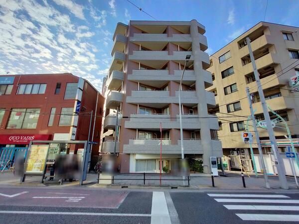 1LDK Renovated Apartment in Ishikawacho, Yokohama - Thumbnail 2