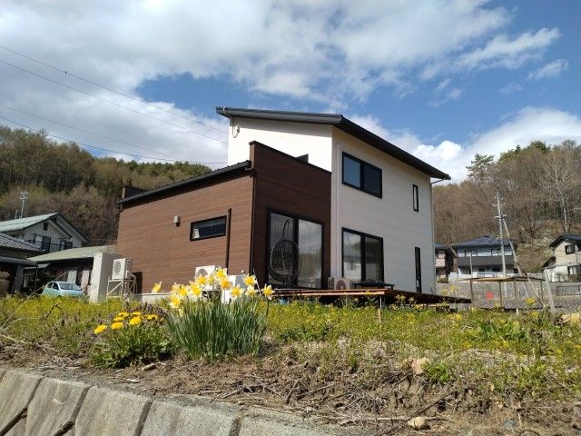 Modern 4SLDK House on 194 Tsubo Land in Chino, Nagano - Image 1