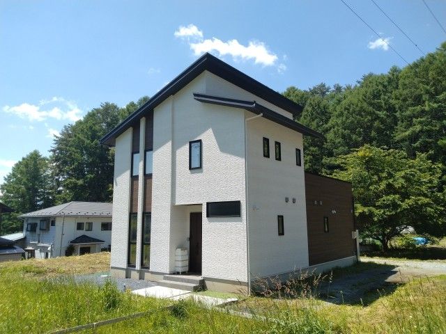 Modern 4SLDK House on 194 Tsubo Land in Chino, Nagano - Thumbnail 2