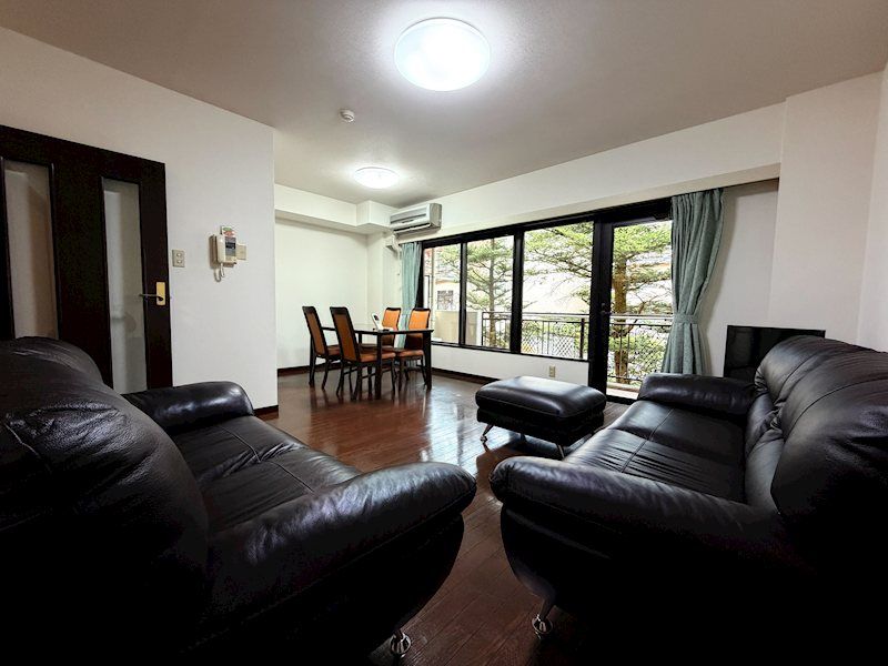3LDK Apartment for Sale in West Karuizawa, Nagano - Thumbnail 3