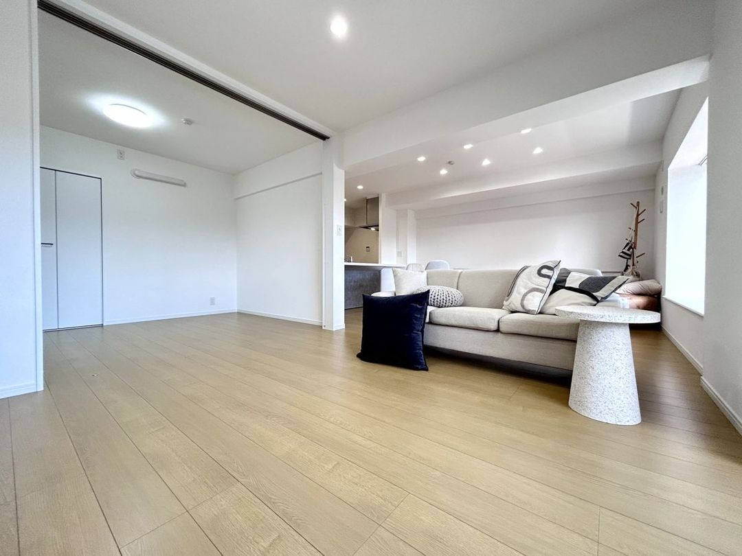 3LDK Apartment for Sale in Hakata-ku, Fukuoka City - Thumbnail 2