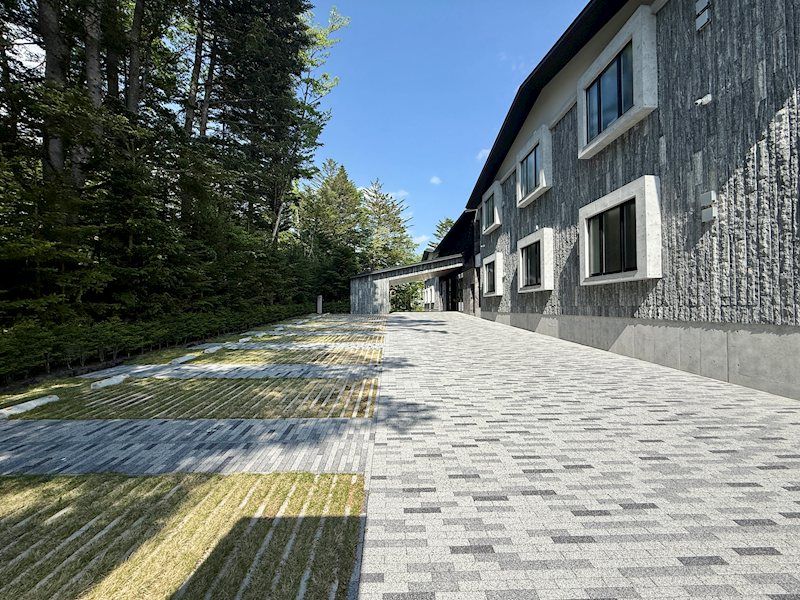 New 2LDK Apartment Near Karuizawa Station with Private Garden - Thumbnail 4
