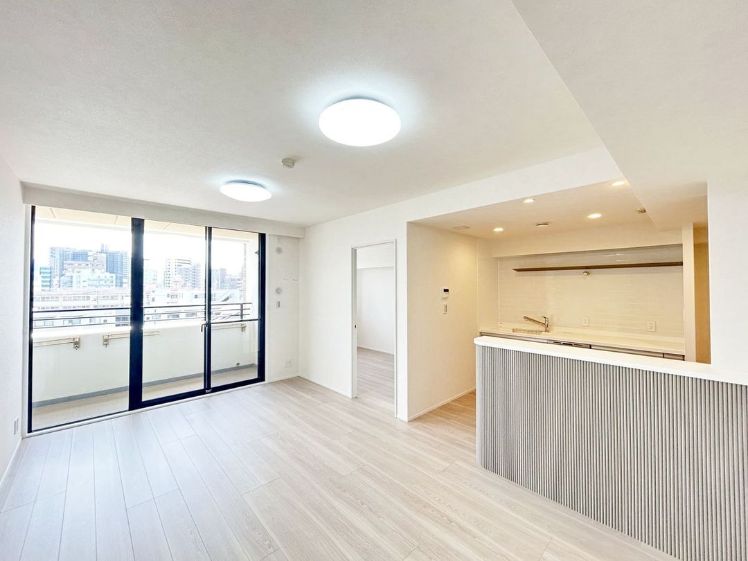 Renovated 3LDK Apartment in Fukuoka City Jonan Ward 72.93m² - Thumbnail 2