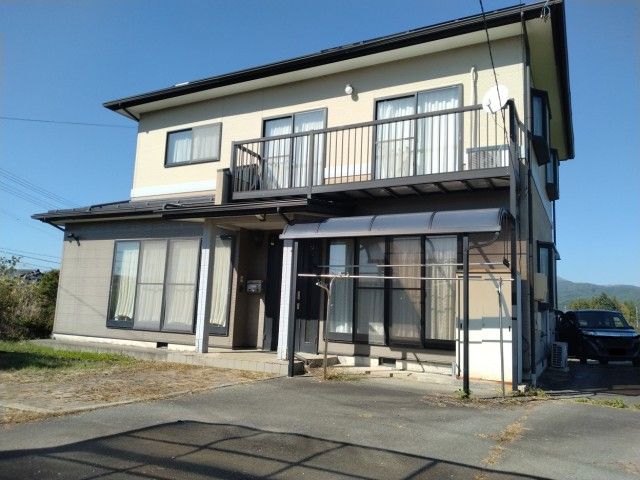 4SLDK Home with Mountain Views & Rental Annex in Chino, Nagano - Thumbnail 3