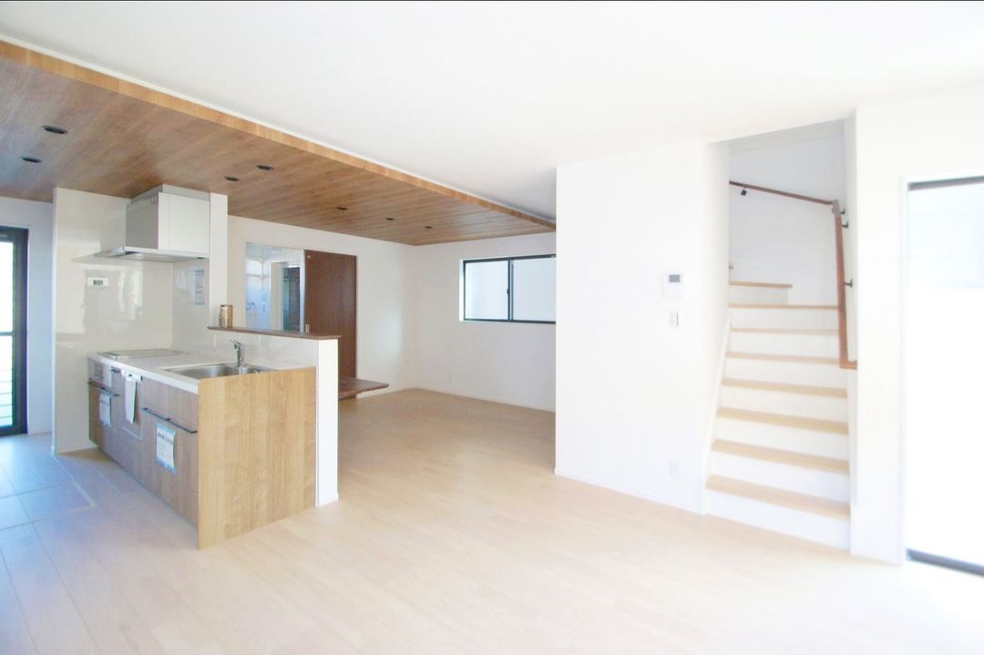 3LDK Detached House for Sale in Kabehigashi, Hiroshima - Thumbnail 2