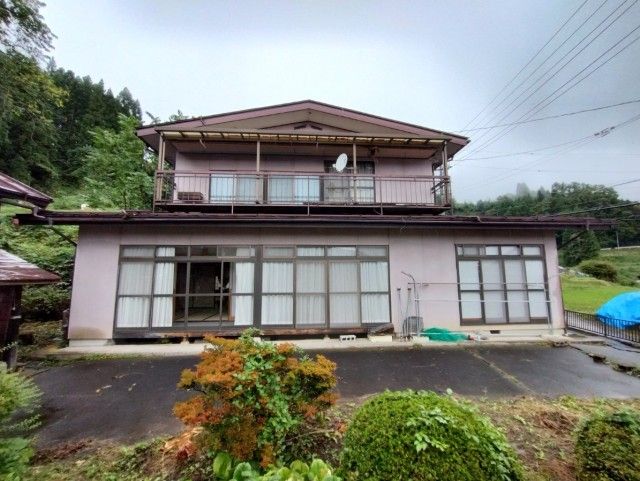 1976 Traditional Japanese House with Storehouse in Nagano - Thumbnail 3