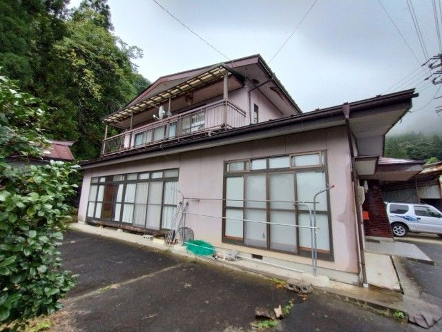 1976 Traditional Japanese House with Storehouse in Nagano - Thumbnail 2