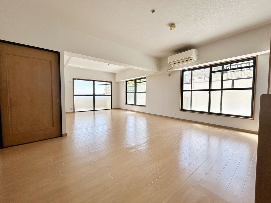 3LDK Apartment for Sale in Higashi Ward, Fukuoka - 79.76m² - Thumbnail 2
