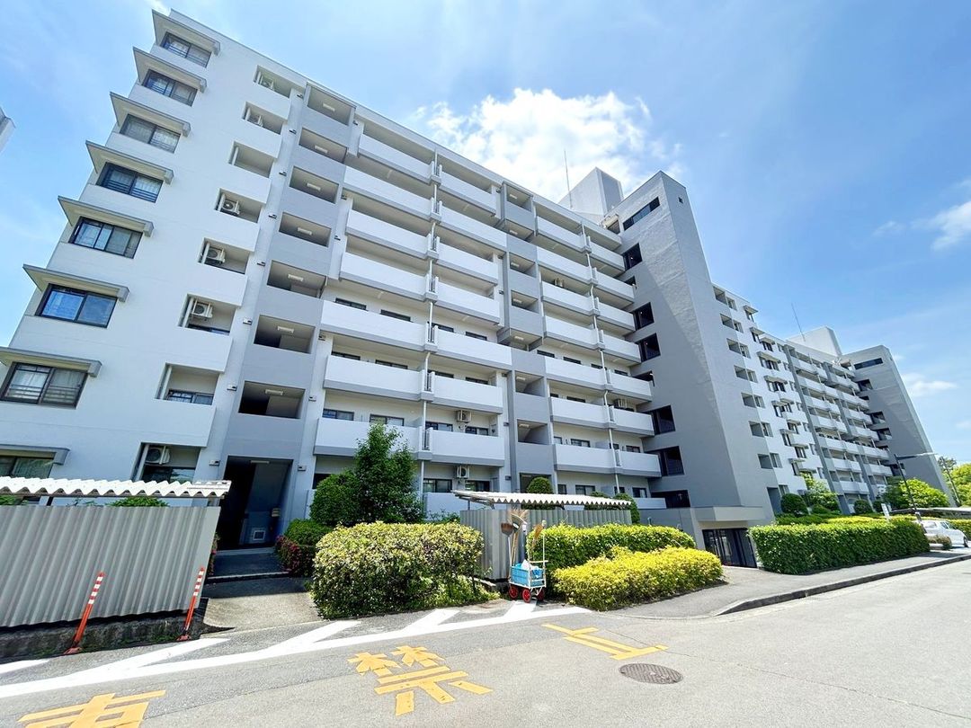 3LDK Apartment for Sale in Minamiosawa, Hachioji - Thumbnail 2