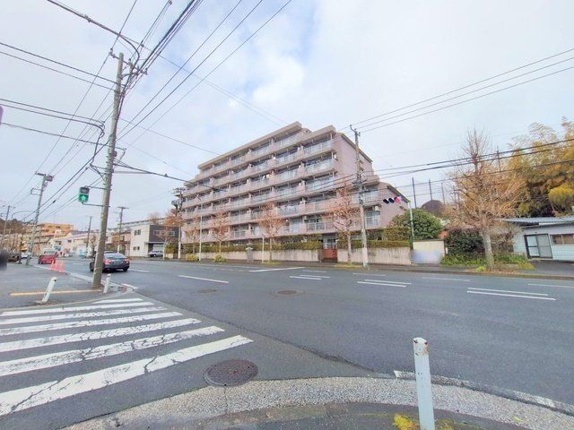 3LDK Apartment in Konan-ku, Yokohama – 65.9 sqm - Thumbnail 2