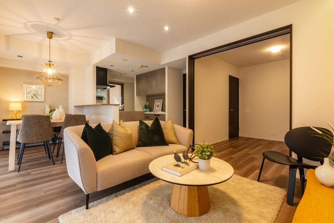 Renovated 3LDK Apartment Near Taisho Station, Osaka - Thumbnail 2