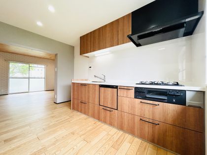 3LDK Apartment for Sale Near Yohoudai Station, Yokohama - Thumbnail 4