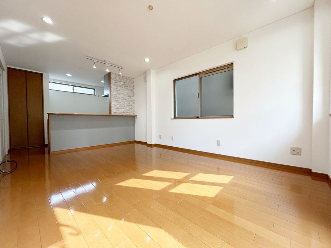 Renovated 4LDK Steel House for Sale in Osaka Hirano Ward - Thumbnail 2