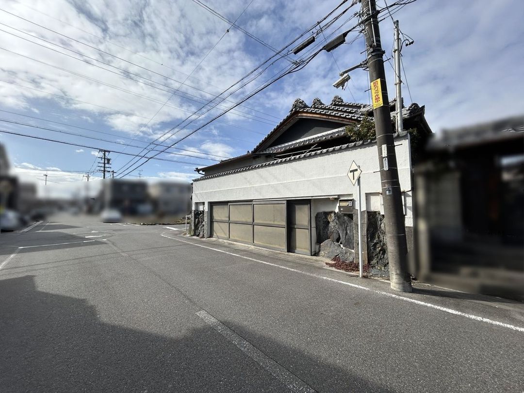 7DK Detached House for Sale in Kiyosu, Aichi - 226.5 sqm - Thumbnail 2