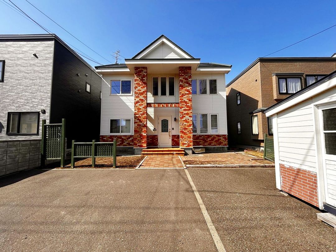 4LDK Detached House for Sale in Tsukisamu Higashi, Sapporo - Thumbnail 2