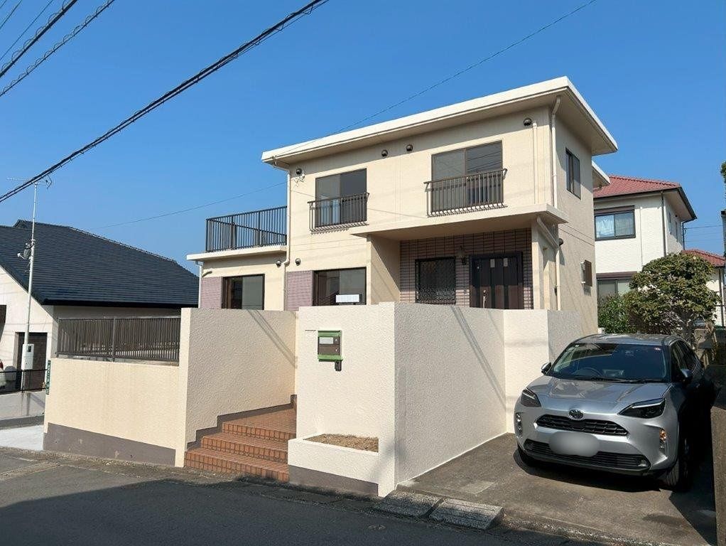 6LDK Renovated House with Sea View in Fukuoka's Miwadai - Thumbnail 2