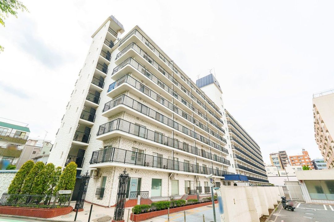 1LDK Apartment for Sale in Hatagaya, Shibuya - Thumbnail 2