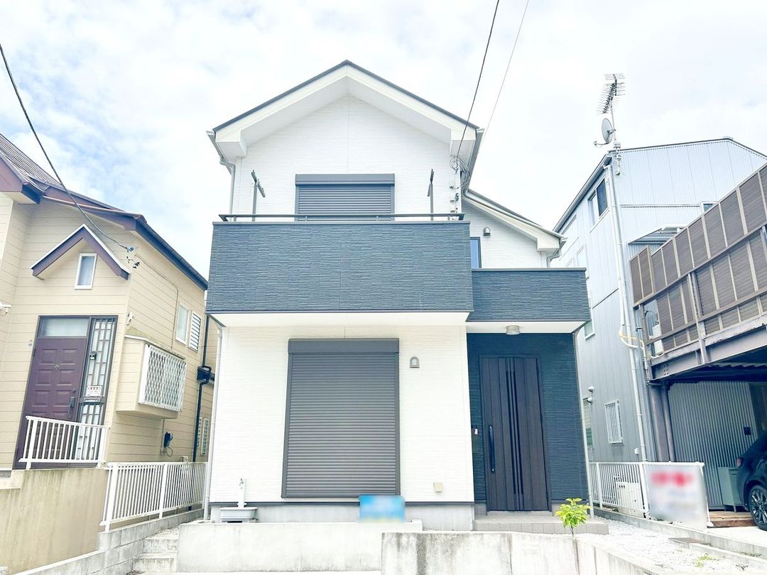 Renovated 3LDK House in Sakae Ward, Yokohama - Thumbnail 2