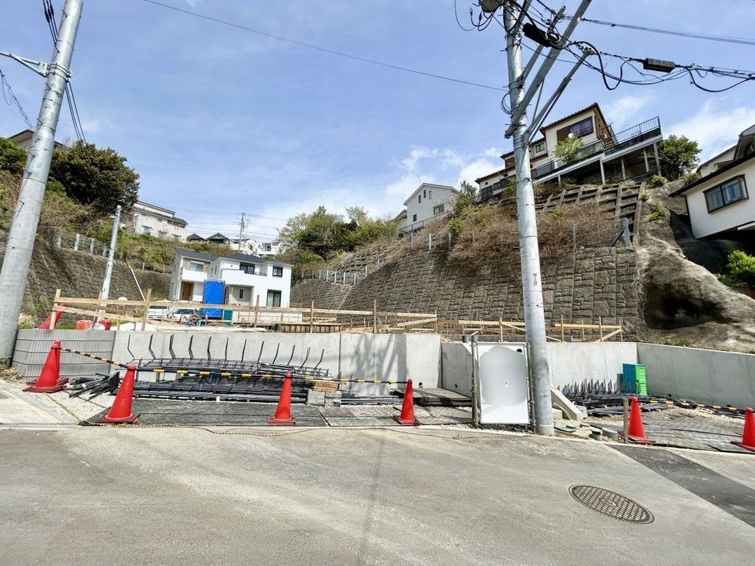 New 4LDK House in Yokohama Minami Ward, Kanagawa - Thumbnail 3