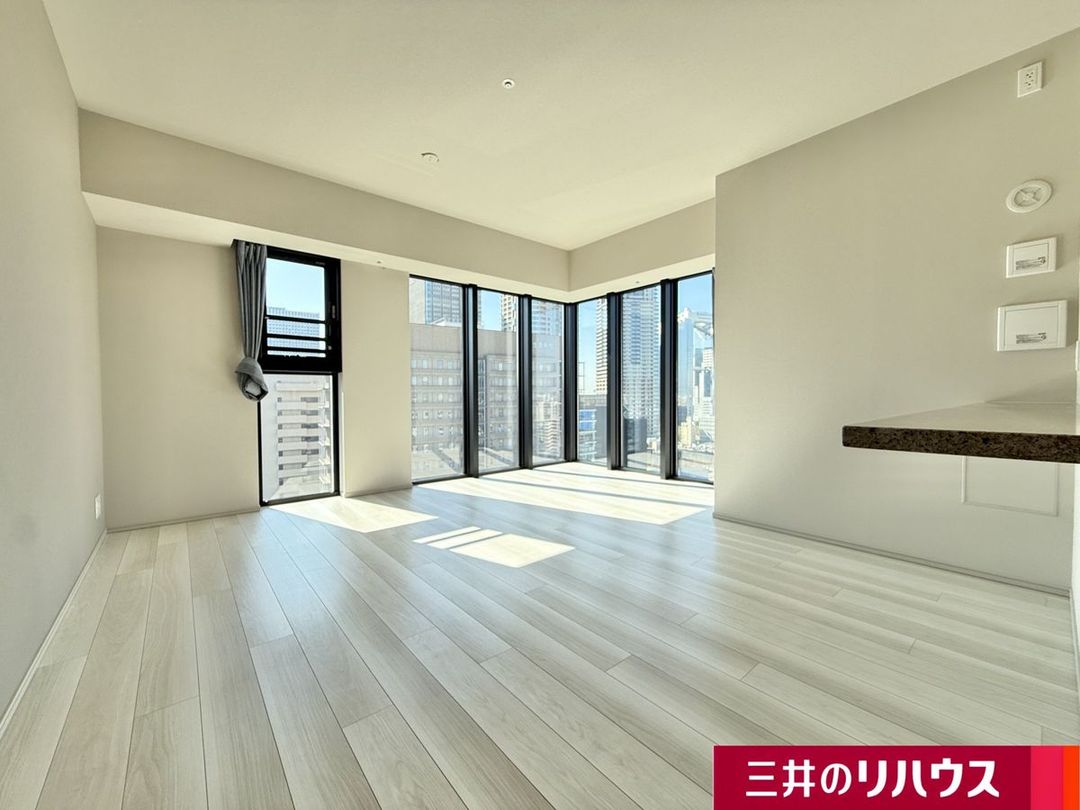 2LDK Apartment for Sale in Osaka City Kita-ku, Near Nakatsu Station - Thumbnail 2