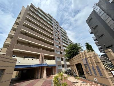 3LDK Apartment for Sale in Suita City, Osaka - 72.29 sqm — Apartment, Suita, Osaka