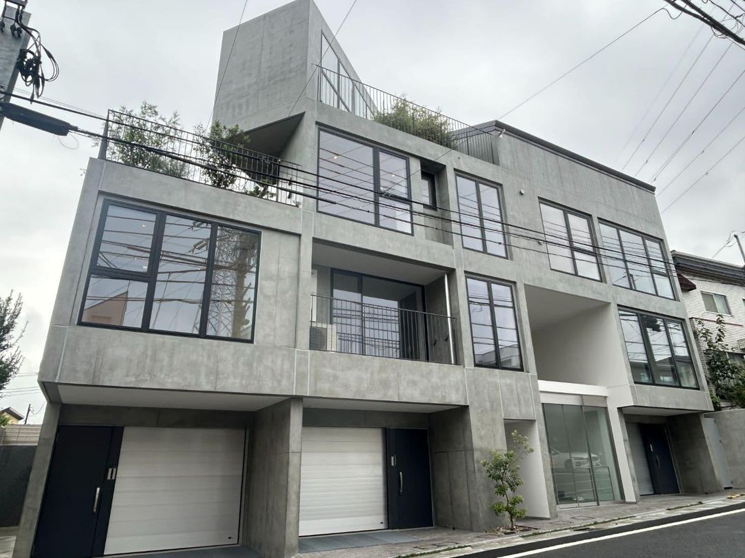 1LDK Designer Apartment in Setagaya, Tokyo - Thumbnail 2