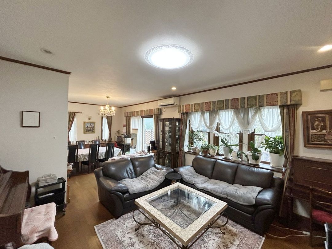 5LDK Two-Family House in Sakae Town, Chiba | 66.5 Tsubo - Thumbnail 2