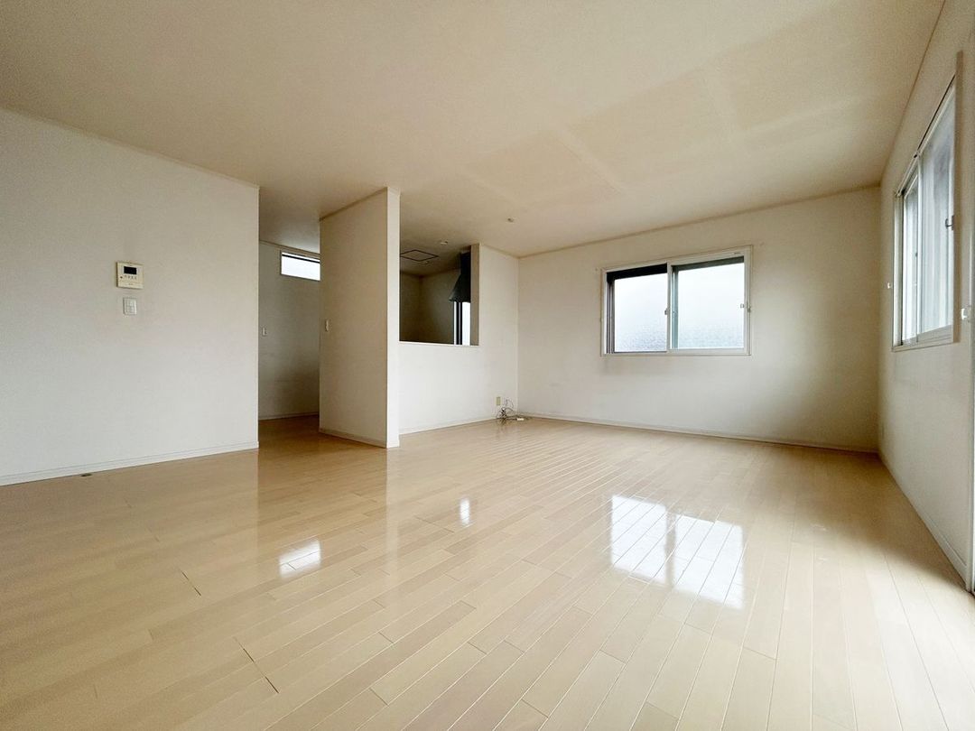 4LDK Detached House for Sale in Kiyose, Tokyo - Thumbnail 2