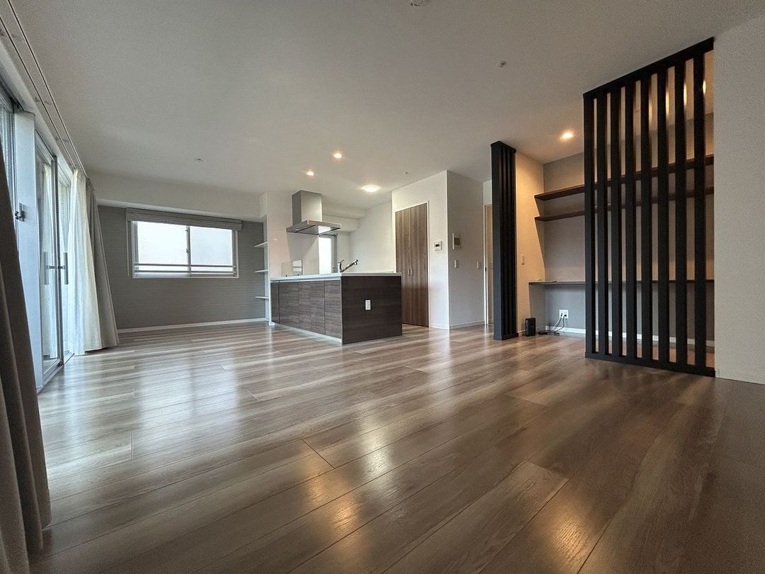 3LDK Apartment for Sale in Kashihama, Fukuoka City - Thumbnail 2