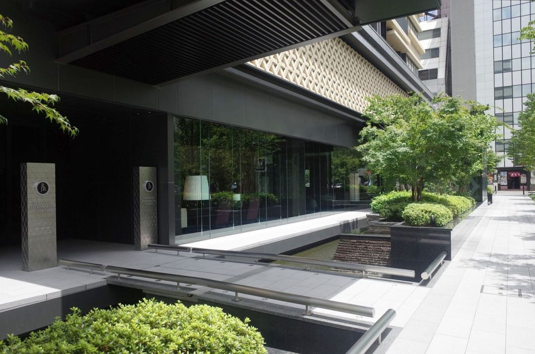 MJR Sakaisuji Honmachi Tower 3LDK Apartment in Central Osaka - Thumbnail 2