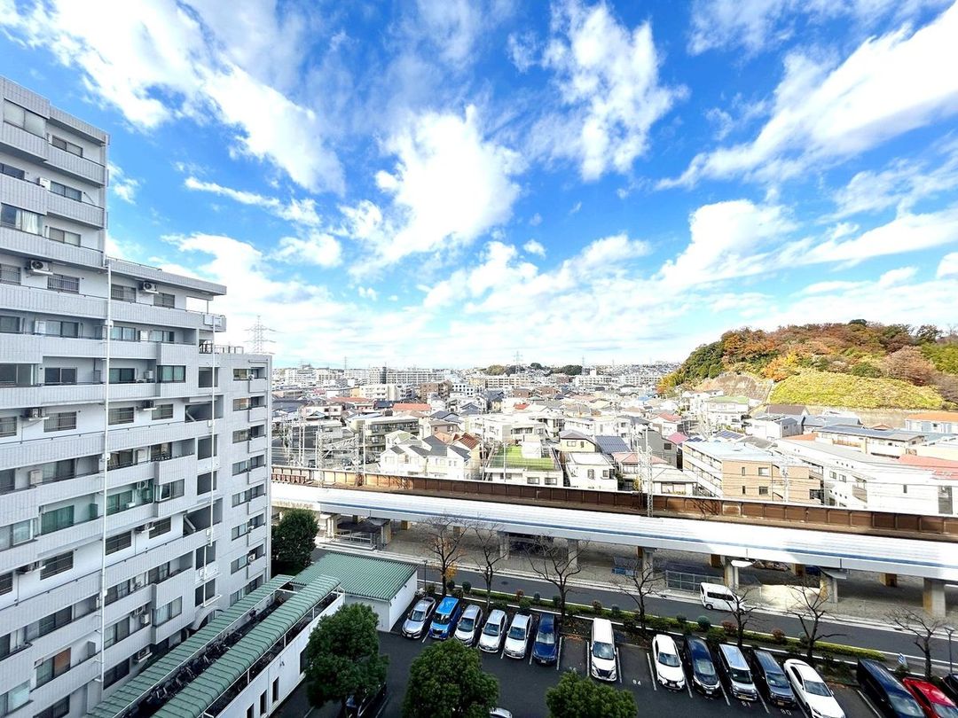 Hiyoshi Royal Mansion 3LDK Apartment for Sale in Yokohama - Thumbnail 2
