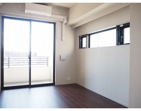 1R Apartment for Rent in Shibuya, Tokyo - 29.13 sqm - Thumbnail 2