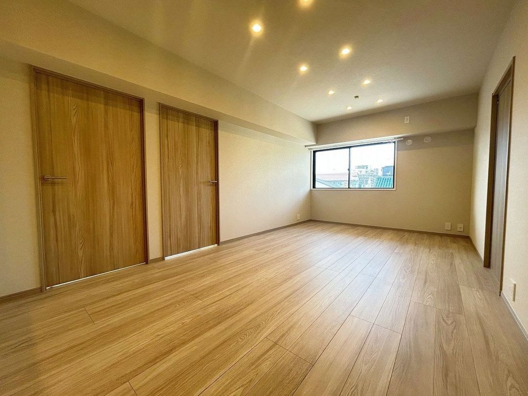 3LDK Apartment for Sale in Onojo City, Fukuoka | 72.52m² - Thumbnail 2