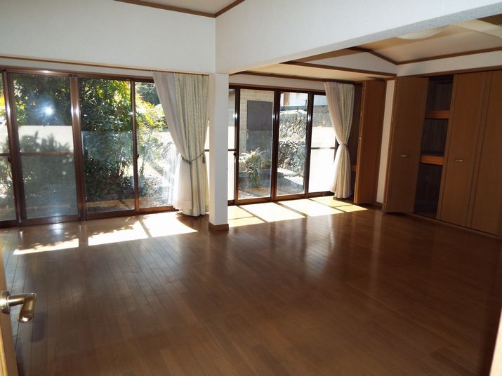 Renovated 7DK Traditional Farmhouse in Fujieda, Shizuoka - Thumbnail 4