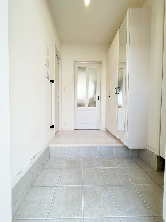 4SLDK House in Hatsukaichi, Hiroshima - 2016 Build - Thumbnail 2