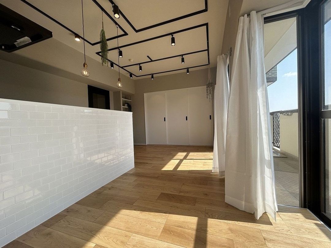 3LDK Apartment for Sale in Fukutsu City Near Fukuma Station - Thumbnail 2