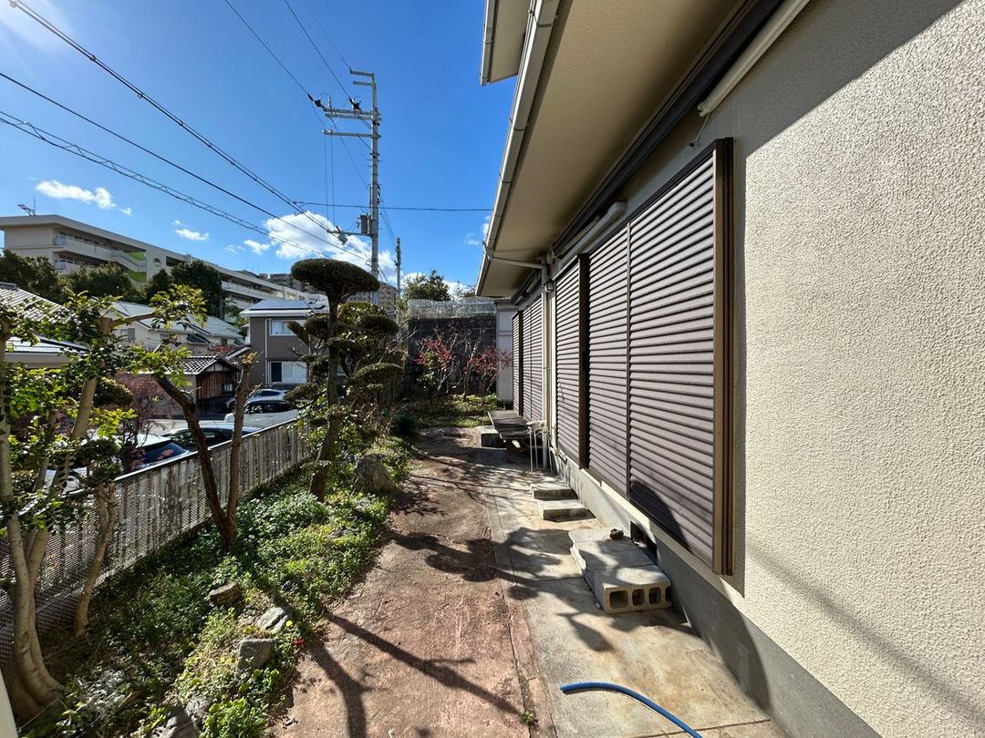 5DK Detached House for Sale in Suita, Osaka - 225 sqm - Thumbnail 2
