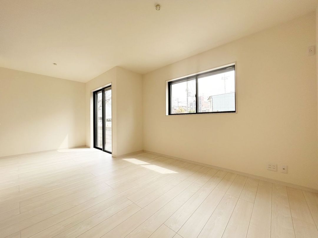New 3LDK House for Sale in Higashiosaka, Osaka - Thumbnail 2