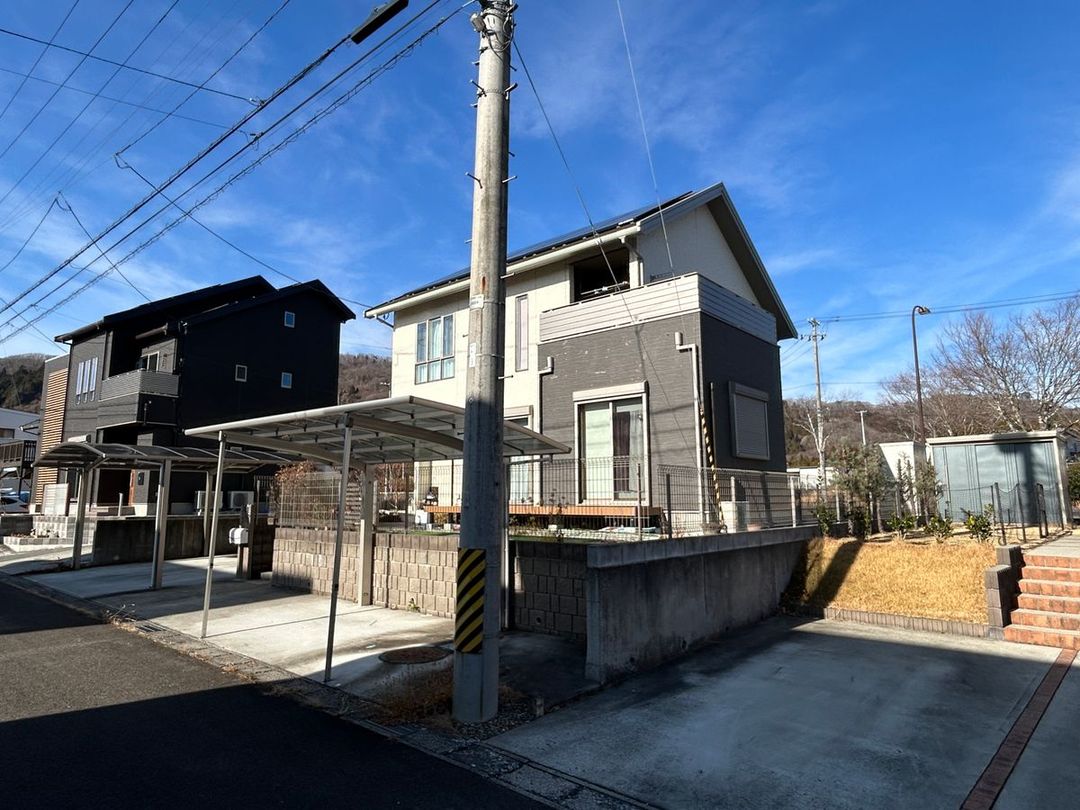 4LDK Modern House in Natori, Miyagi with Solar Power - Thumbnail 2