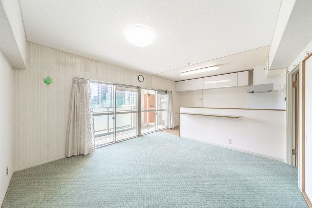 Grand Maison Nagahori 3LDK Apartment for Sale in Osaka - Thumbnail 2