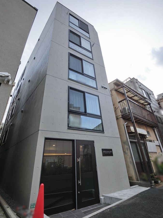 New 1K Apartment Building for Sale in Minami-Nagasaki, Toshima - Thumbnail 2