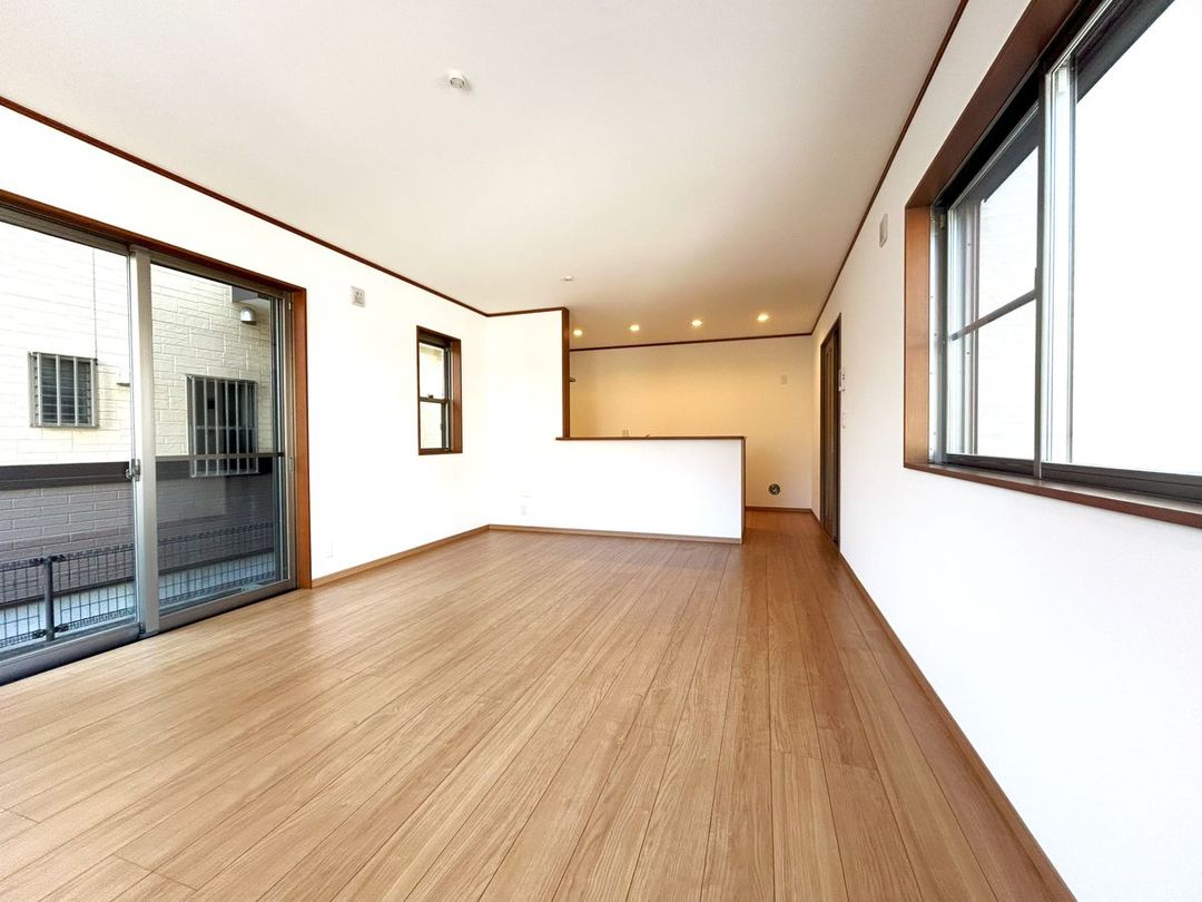 3LDK Detached House for Sale in Iruma City, Saitama - Thumbnail 2