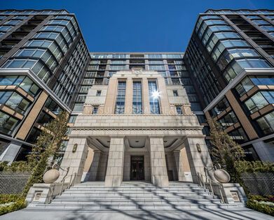 Brillia Tower Hamarikyu Condominiums in Minato, Tokyo - Thumbnail 2