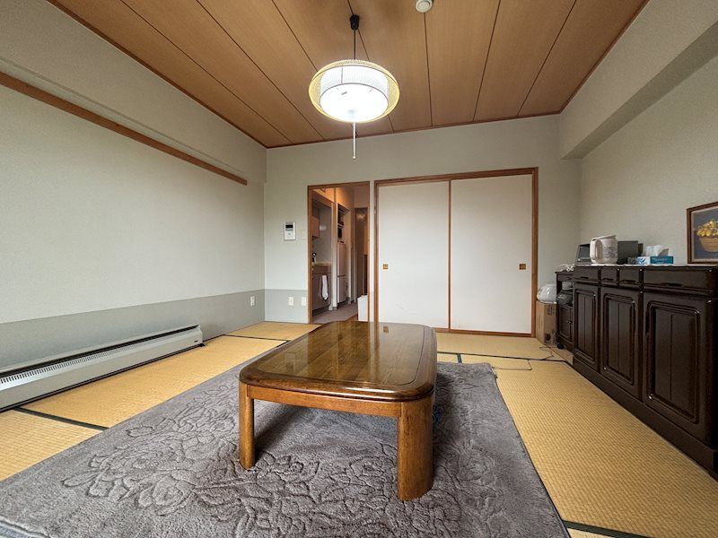 2K Apartment for Sale in Kitakaruizawa, Tsumagoi, Gunma - 44m² - Thumbnail 4