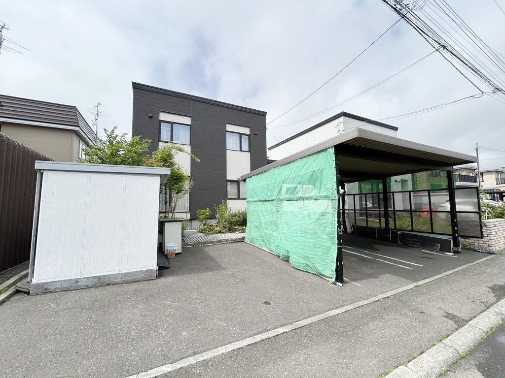 4LDK Detached House for Sale in Ebetsu, Hokkaido - Thumbnail 2