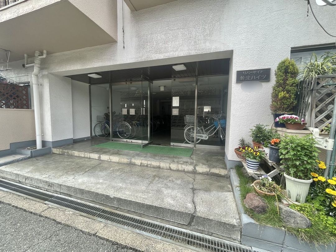 3DK Apartment for Sale in Osaka Nishiyodogawa Ward - 52.65m² - Thumbnail 2