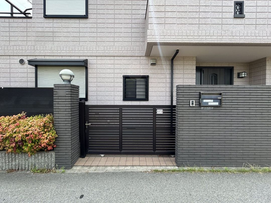 9LDK House in Toyonaka City, Osaka Prefecture - Thumbnail 2